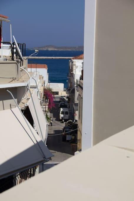 Arco Cοzy Loft Lägenhet Ermoupoli Exteriör bild
